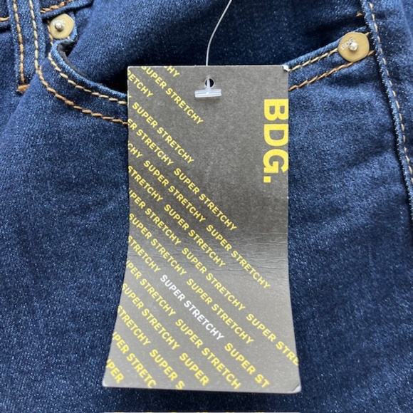 Urban Outfitter BDG Cigarette Jean | Regular Rise | Super Slim Fit | Size 29 NWT - Picture 6 of 11